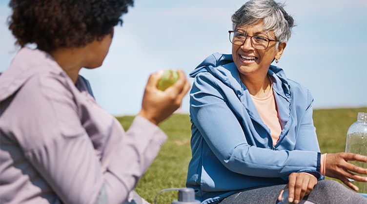 women discuss exercise and nutrition and rheumatoid arthritis